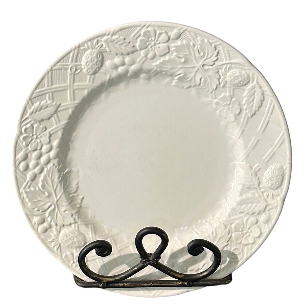 Mikasa English Countryside DP900 Salad Dessert Plate-8.25"